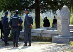 2007.04_Бугарската полиција сама го чествуваше Сандански